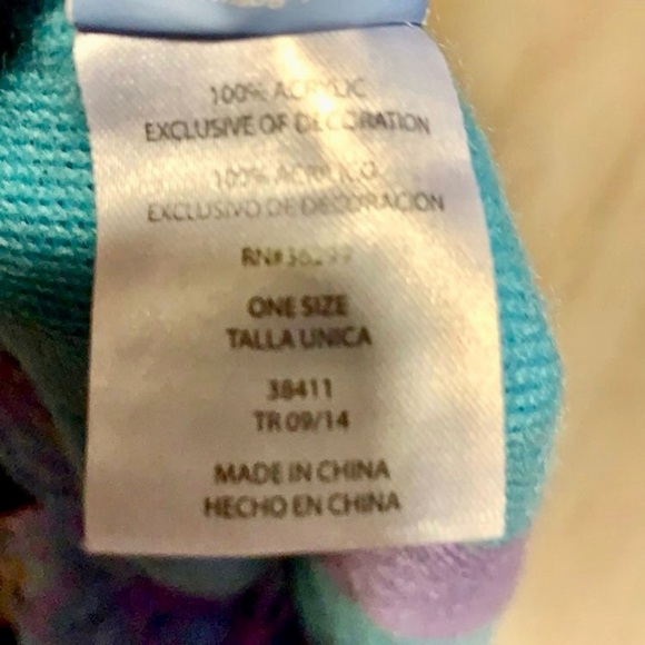 Disney Frozen Let It Go Winter Fringe Scarf - Picture 5 of 5